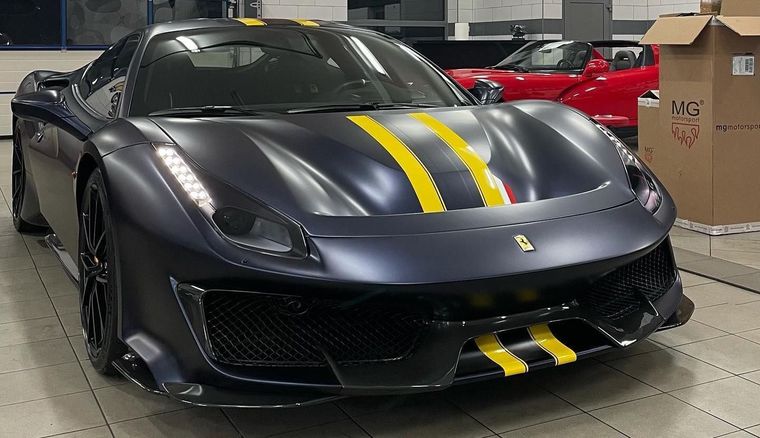 FERRARI 488 Pista