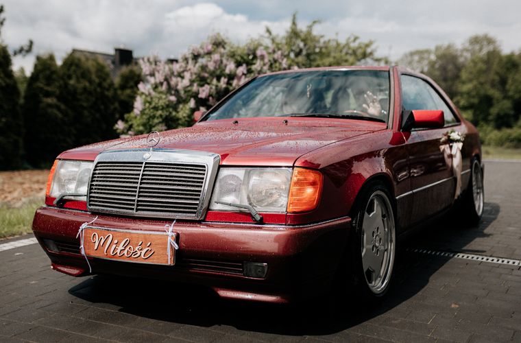 MERCEDES-BENZ C124