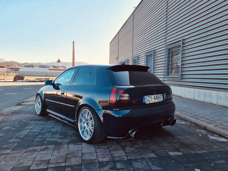 AUDI S3 8L