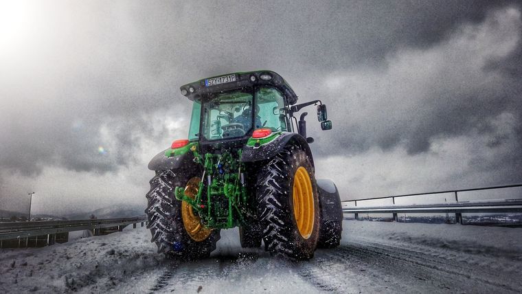 JOHN DEERE 5100R