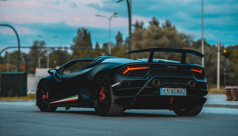 LAMBORGHINI Huracan Performante Spyder