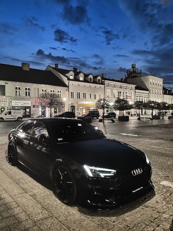 AUDI a4 b9