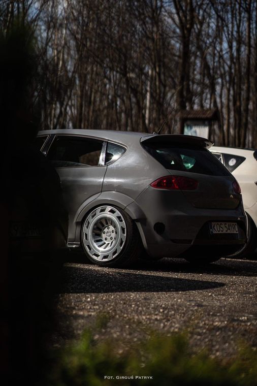 SEAT Leon Cupra R
