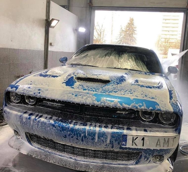 DODGE Challenger SRT