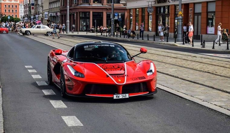 FERRARI LaFerrari